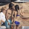 Sofia Hellqvist et son fiancé le prince Carl Philip de Suède en vacances avec des amis à Ibiza, le 28 juillet 2014 : Tendres moments avant le mariage