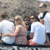 Sofia Hellqvist et son fiancé le prince Carl Philip de Suède en vacances avec des amis à Ibiza, le 28 juillet 2014.