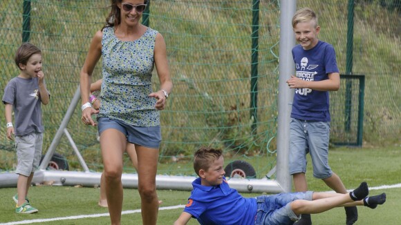 Princesse Marie : Sexy footballeuse avec Henrik, champagne pour Joachim !