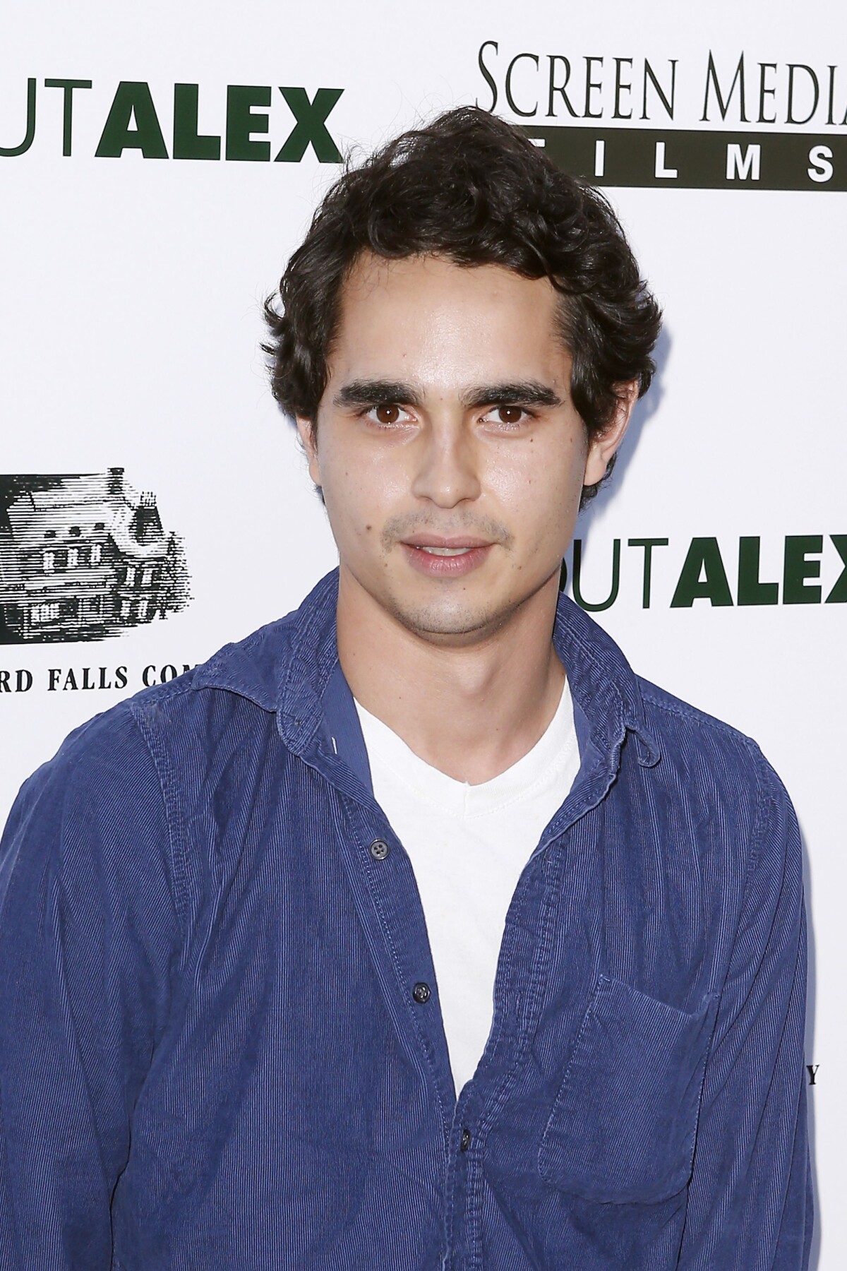 Photo : Max Minghella à la première du film About Alex aux ArcLight