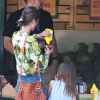 Alessandra Ambrosio et sa fille Anja (son mini-moi) se rendent au Whole Foods Market à Brentwood, le 6 août 2014.