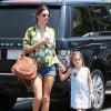 Alessandra Ambrosio et sa fille Anja se rendent au Whole Foods Market à Brentwood, le 6 août 2014.