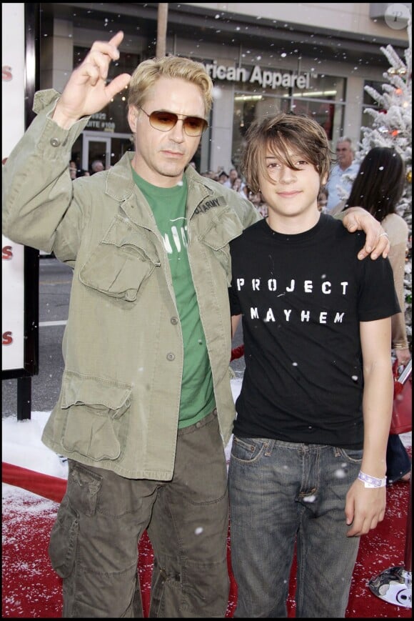 Robert Downey Jr. et son fils Indio à Hollywood le 3 novembre 2007