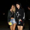 Kendall et Kylie Jenner accompagnées de Sofia Richie, vont voir le concert de Eminem et Rihanna le 7 août 2014
