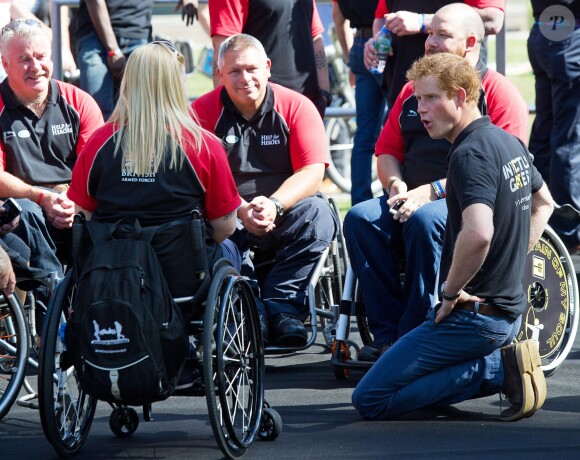 Le prince Harry était présent pour la présentation de l'équipe britannique, riche de 130 représentants, engagée pour les premiers Invictus Games (10-14 septembre 2014), lors d'une conférence de presse à Potters Fields Park à Londres, le 13 août 2014