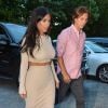 Kim Kardashian et son meilleur ami Jonathan Cheban vont dîner au restaurant "Pellegrino Pizza Bar" à New York, le 13 août 2014.