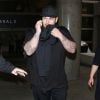 Rob Kardashian arrive à l'aéroport de LAX à Los Angeles. Rob n'a pas assisté au mariage de sa soeur Kim Kardashian et de Kanye West ! Le 24 mai 2014