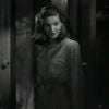 Extrait du Port de l'angoisse avec Lauren Bacall et Humphrey Bogart - "Vous savez siffler n'est-ce pas ?"