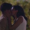 Elodie embrasse Stéfan sur la bouche - Prime de Secret Story 8 sur TF1. Le 15 août 2014.