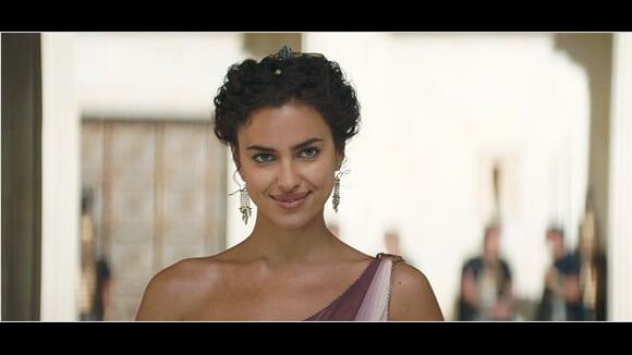 Irina Shayk : Pour son Hercule Dwayne Johnson, elle est ''incroyablement belle''