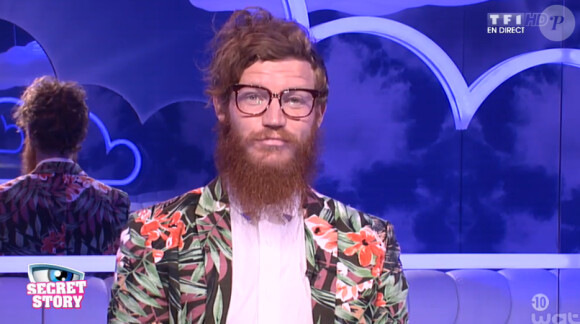 Geoffrey doit se raser la barbe - Prime de Secret Story 8 sur TF1. Le 15 août 2014.