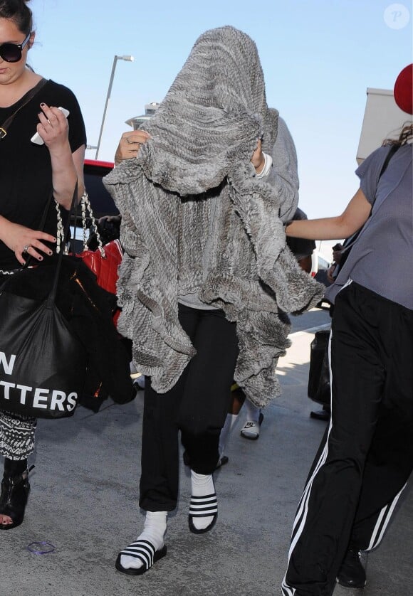 Rita Ora à l'aéroport de Los Angeles, le 21 août 2014.