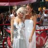 Rita Ora et Chrissy Teigen célèbrent le lancement du parfum MYNY de DKNY sur Madison Square. New York, le 19 août 2014.