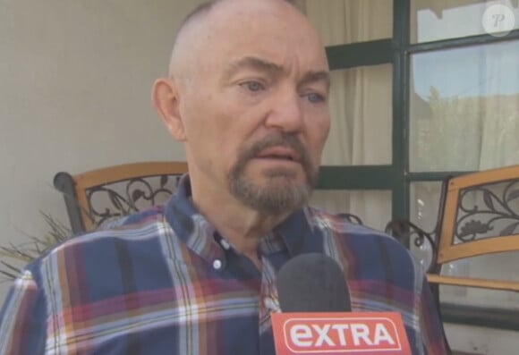 Paul Walker III, le père de Paul Walker lors d'une interview à la chaîne Extra, aux lendemains de la mort de l'acteur survenue brutalement en décembre 2013.