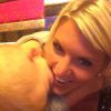 Amélie Neten (Secret Story 4) et son adorable fils Hugo. Août 2014.