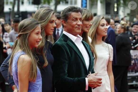 Sylvester Stallone, sa femme Jennifer Flavin, et leurs filles Sophia, Sistine et Scarlet à Londres, le 4 août 2014.