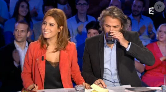 Léa Salamé et Aymeric Caron sur le plateau d'On n'est pas couché sur France 2, le samedi 30 août 2014.