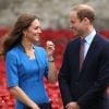 Kate Middleton et le prince William à la Tour de Londres le 5 août 2014. Le duc et la duchesse de Cambridge attendent leur 2e enfant, a annoncé le 8 septembre 2014 la monarchie britannique.