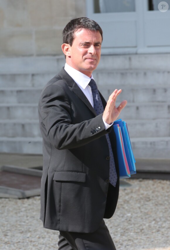 Manuel Valls - Sortie du conseil des ministres au palais de l'Elyée à Paris le 10 septembre 2014. 