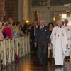 Le roi Carl XVI Gustaf de Suède et la reine Silvia assissent à un service oecuménique sur la situation en Irak et en Syrie dans la cathédrale de Stockholm le 8 septembre 2014.