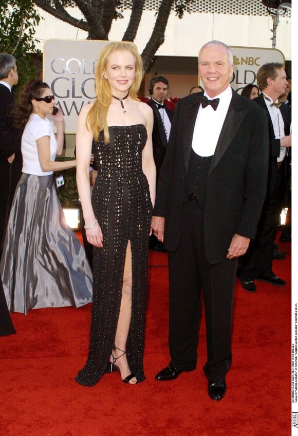 Nicole Kidman et son père Antony lors des Golden Globes en 2002
