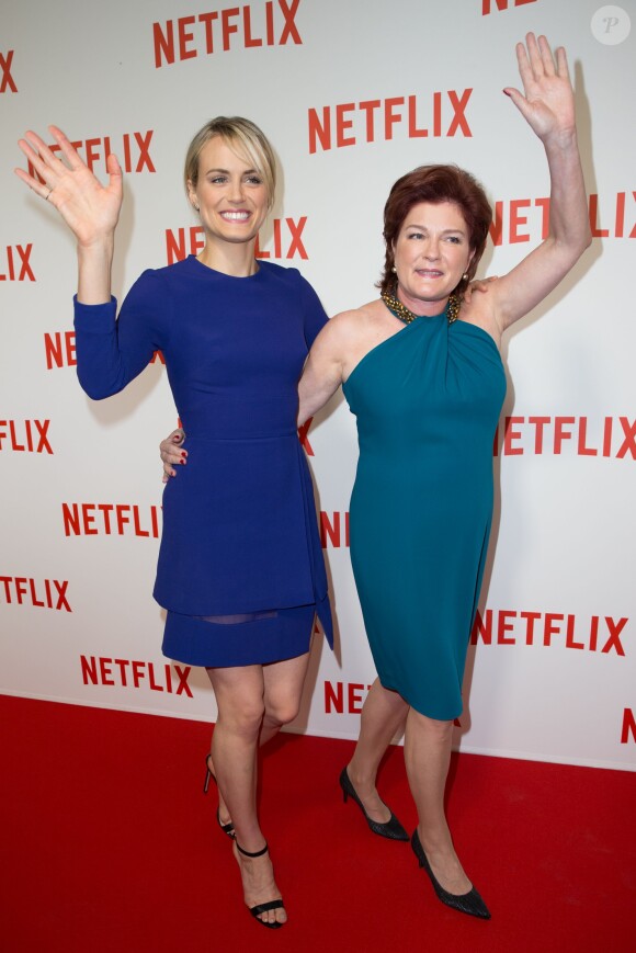 Kate Mulgrew et Taylor Schilling - Soirée de lancement Netflix au Faust à Paris, le 15 septembre 2014.
