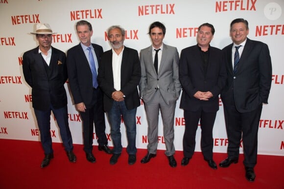 Pascal Breton, Reed Hastings (Patron de Netflix), Dan Franck, Samuel Benchetrit, Florent Emilio-Siri et Ted Sarandos (le directeur en charge des acquisitions de programme de Netflix) - Soirée de lancement Netflix au Faust à Paris, le 15 septembre 2014.