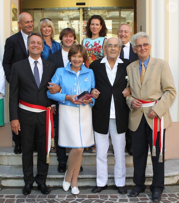 Exclusif - Mariage civil de l'actrice Macha Méril (74 ans) et du compositeur Michel Legrand (82 ans) célébré à la mairie de Monaco par le maire Georges Marsan et son adjoint Henri Doria autour du fils adoptif de Macha Méril, Gianguido Baldi, leurs témoins Muriel Perrod, Pierre-Jean Douvier et Olga Douvier et leurs amis, le 16 septembre 2014.