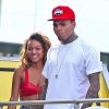 Chris Brown fait la promotion de son dernier album "X" accompagné de sa petite amie Karrueche Tran à Los Angeles le 16 septembre 2014. Singer Chris Brown and his on-again girlfriend Karrueche Tran join his street team to promote his new album 'X' in Los Angeles, California on September 16, 2014. Chris and his crew rode around on a Star Line Tour bus and made stops along the way to pose with fans. Singer Omarion was also spotted out and stopped to chat with Chris.16/09/2014 - Los Angeles