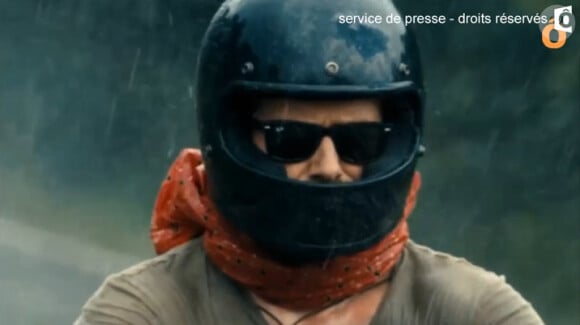 David Beckham, à découvrir en motot et sous la pluie dans le documentaire David Beckham, une aventure en Amazonie, diffusé sur France Ô le dimanche 21 septembre à 20h45
