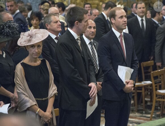 Le prince William lors d'un service religieux en la cathédrale Saint Jean à La Valette le 21 septembre 2014 dans le cadre de sa visite officielle, en remplacement de son épouse Kate Middleton, pour le cinquantenaire de l'indépendance de Malte.