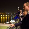 Le prince William regarde un feu d'artifice à La Valette, à Malte, le 20 septembre 2014, remplaçant son épouse Kate Middleton en visite officielle dans le cadre du cinquantenaire de l'indépendance de l'archipel méditerranéen.