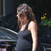 Mila Kunis enceinte à Sherman Oaks, Los Angeles, le 10 septembre 2014.