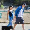 Mila Kunis enceinte et Ashton Kutcher à Los Angeles le 6 septembre 2014.