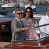 George Clooney et Amal Alamuddin apparaissent pour la première fois après leur mariage, le 28 septembre 2014, quittant l'Aman Grande Canal Venice après leur nuit de noces pour rallier le Cipriani pour un brunch avec leurs proches.