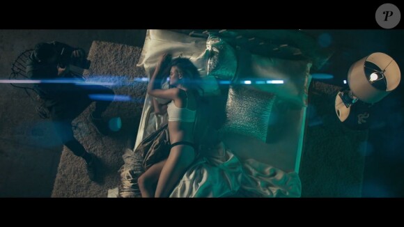 Image extraite du clip "Animals" de Maroon 5, septembre 2014.