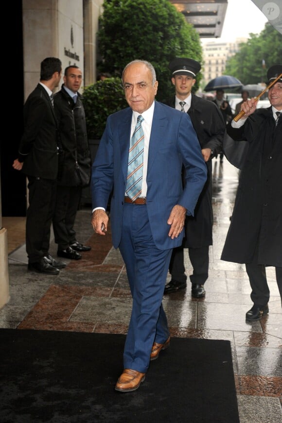 Ziad Takieddine quittant l'hôtel George V à Paris le 21 mai 2014