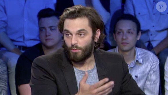 Pio Marmaï, invité dans On n'est pas couché, sur France 2, le samedi 7 juin 2014.