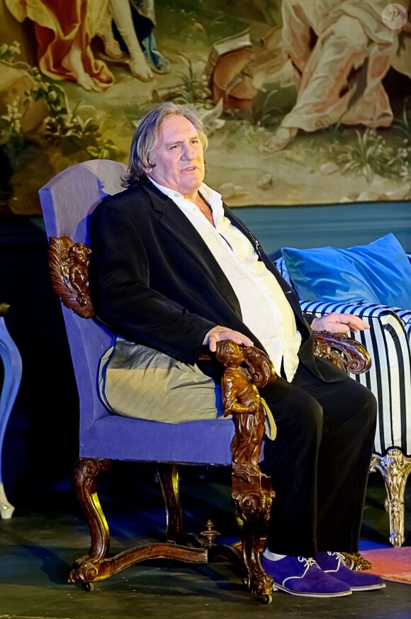 Gérard Depardieu et Fanny Ardant jouent la pièce de théâtre "La Musica" de Marguerite Duras à Riga en Lettonie le 29 août 2014