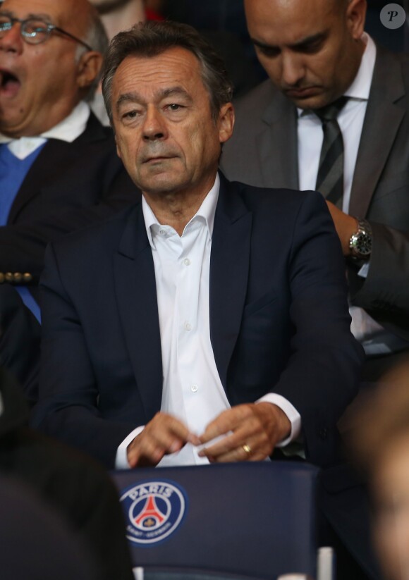 Michel Denisot lors du match entre le PSG et Lyon au Parc des Princes à Paris le 21 septembre 2014