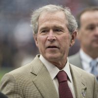 George W. Bush arrêté pour conduite en état d'ivresse : Son passé ressurgit...