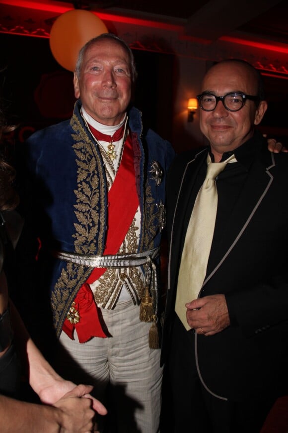 Marc Dorcel et Karl Zéro à la soirée "Le Bal Masqué" pour les 35 ans de l'entreprise Marc Dorcel à Paris, le 10 octobre 2014.