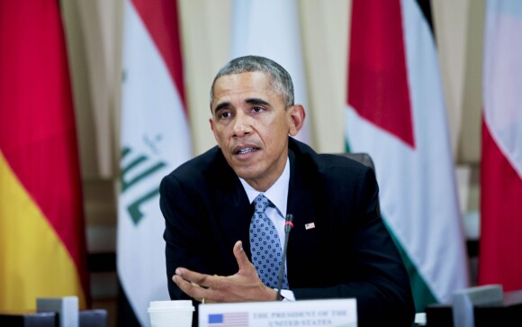 Barack Obama participe à une réunion dont le sujet est la lutte contre l'État islamique, à Andrew Air Force Base dans le Maryland, le 14 octobre 2014.