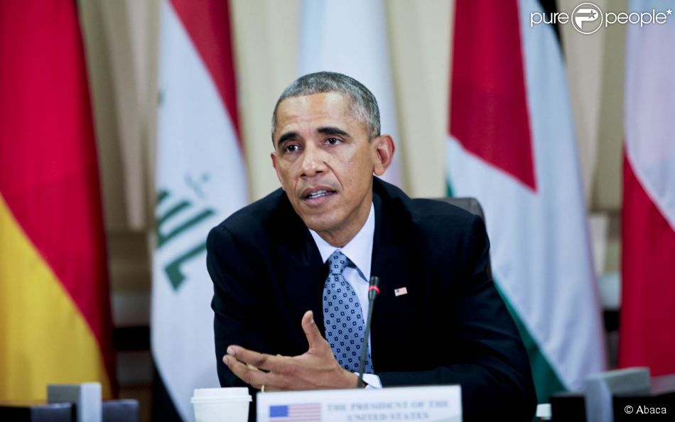 Barack Obama participe à une réunion dont le sujet est la lutte contre l&#039;État islamique, à Andrew Air Force Base dans le Maryland, le 14 octobre 2014.