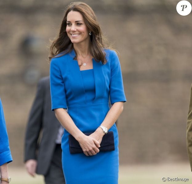 Kate Middleton lors de sa dernière mission officielle avant l'annonce de sa grossesse, le 5 août 2014 à la Tour de Londres.