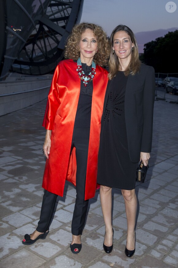 Marisa Berenson et sa fille Starlite - Inauguration de la Fondation Louis Vuitton à Paris le 20 octobre 2014
