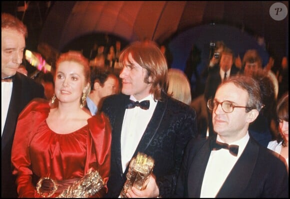 Yves Montand, Catherine Deneuve, Gérard Depardieu et François Truffaut lors des César 1981