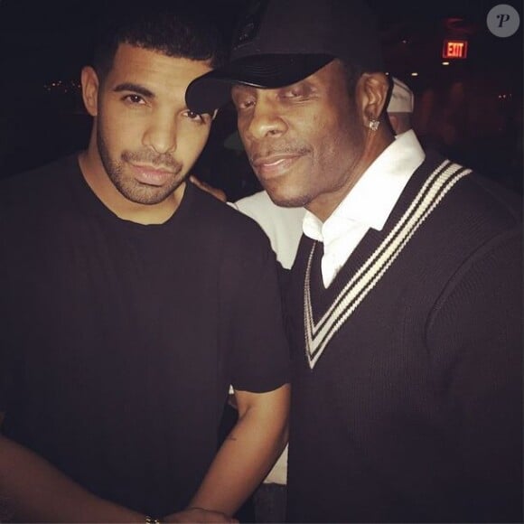 Durant son week-end d'anniversaire, Drake est tombé sur le chanteur Keith Sweat. Octobre 2014.