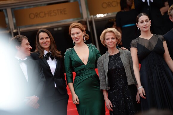 Bertrand Bonello, Aurélie Filippetti, Léa Seydoux, Amira Casar lors de la montée des marches du film Saint-Laurent à l'occasion du 67e Festival de Cannes, le 17 mai 2014.