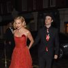 Sienna Miller et Tom Sturridge arrivent à la Chiltern Firehouse pour assister à la soirée d'anniversaire de Mario Testino, sur le thème de "Gatsby le Magnifique". Londres, le 29 octobre 2014.